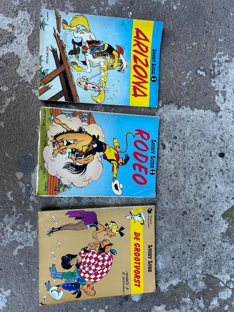 Lucky Luke Stripboeken - 3 Stuks, Meerdere stripboeken, Ophalen of Verzenden, Gelezen