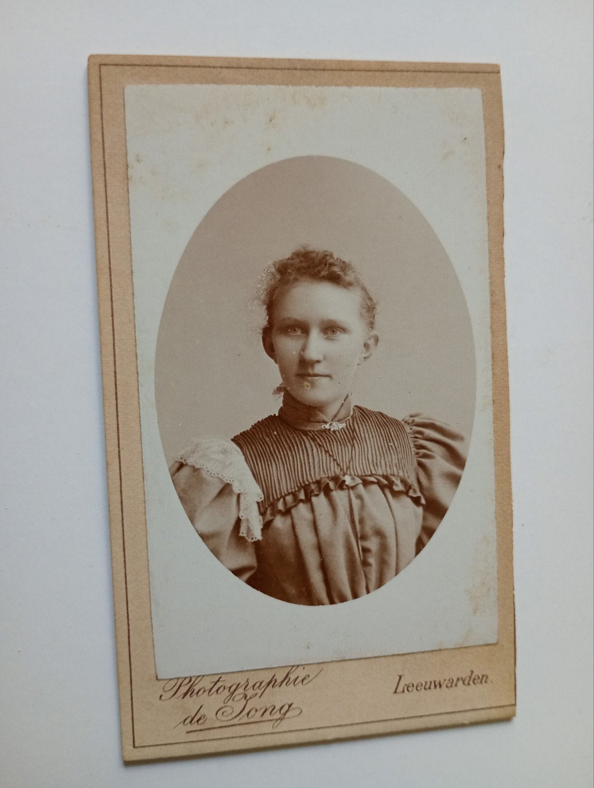 CDV Leeuwarden Vrouw, Gebruikt, Foto, Klederdracht, Ophalen of Verzenden