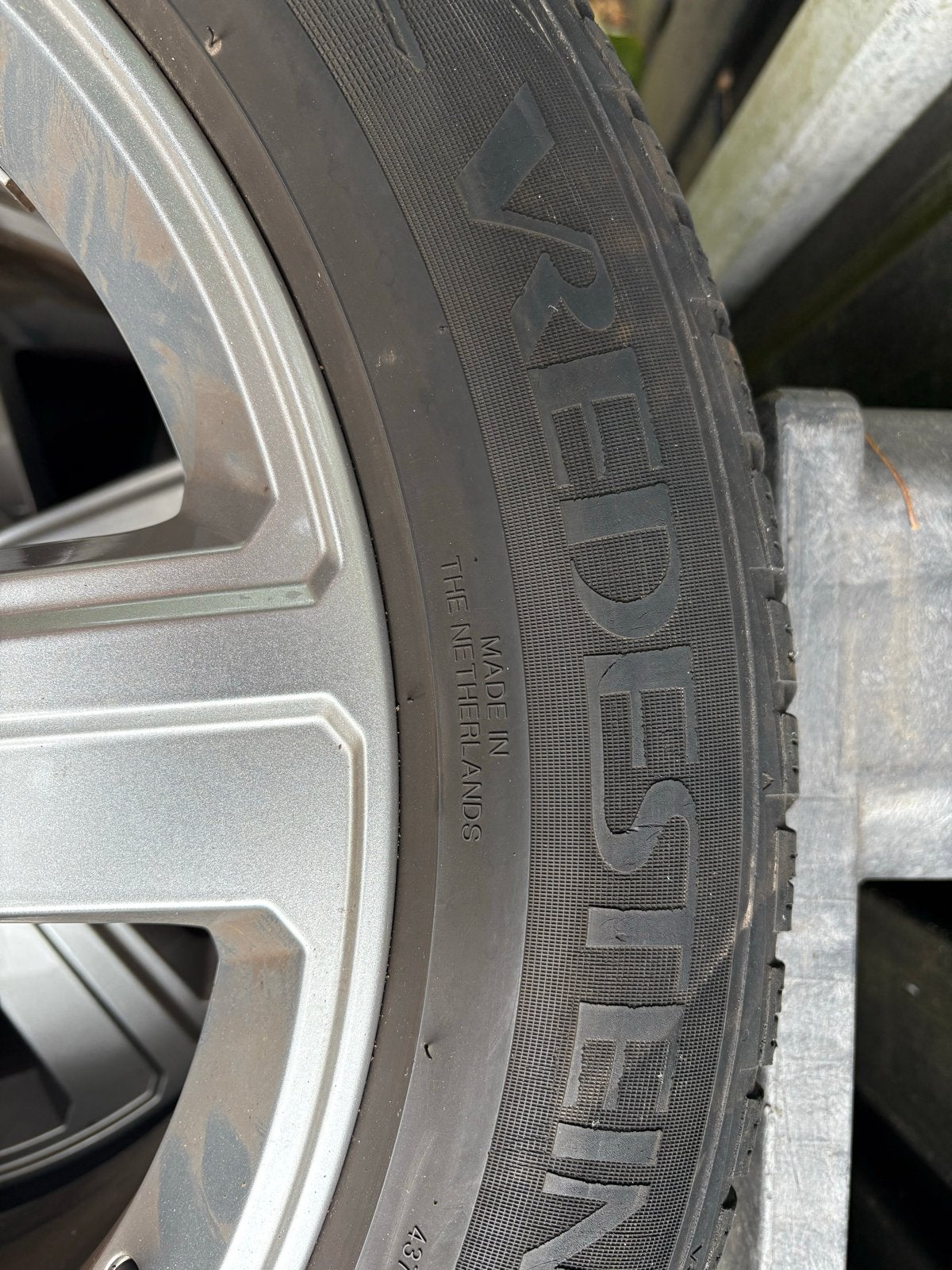 Audi 20 inch velgen met Vredestein winterbanden 255/50 R20, Ophalen, Gebruikt