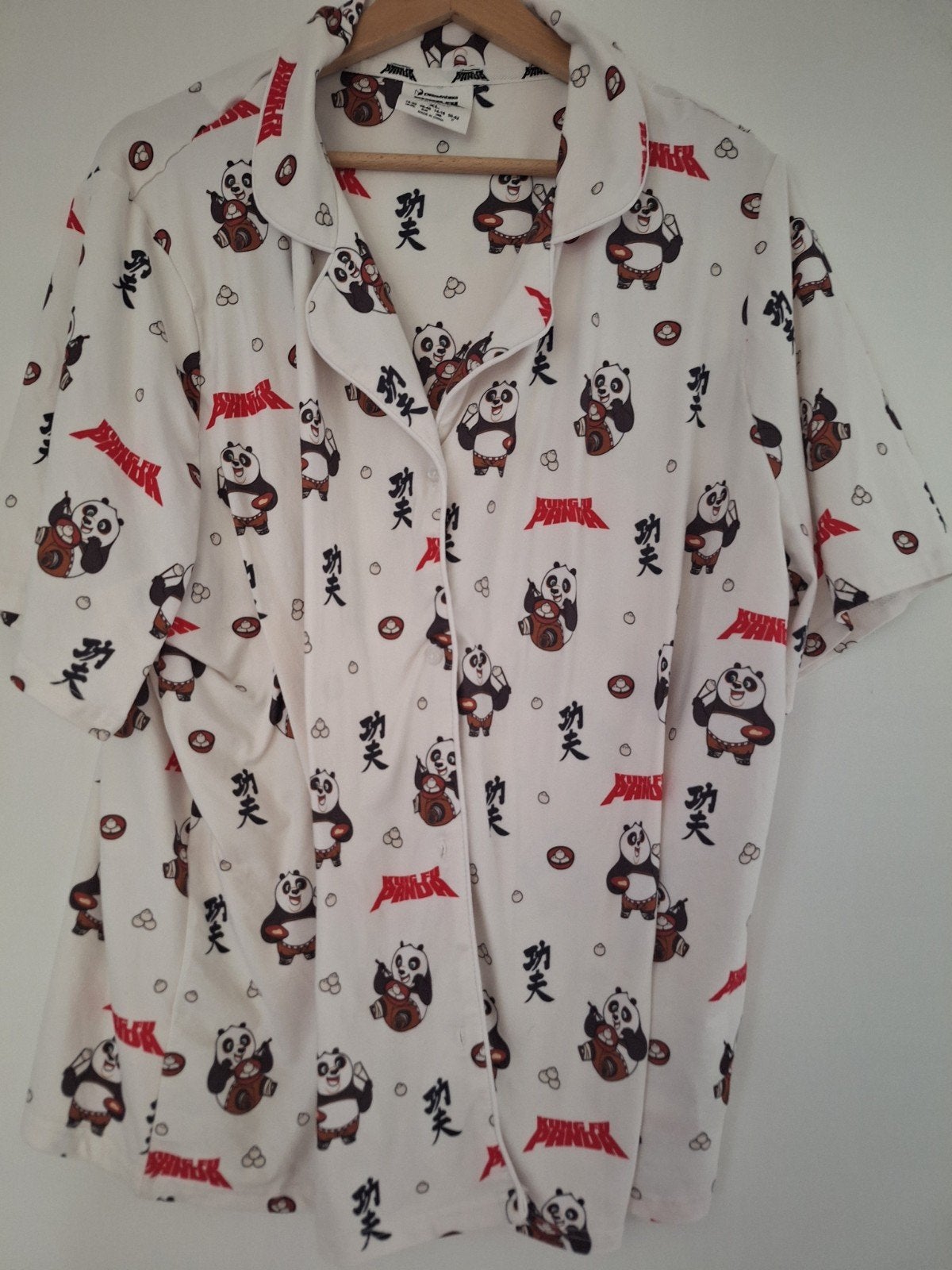 Kung Fu Panda shirt met knopen - Maat XL - Nieuw, Wit, Maat 46/48 (XL) of groter, Nieuw, Ophalen of Verzenden