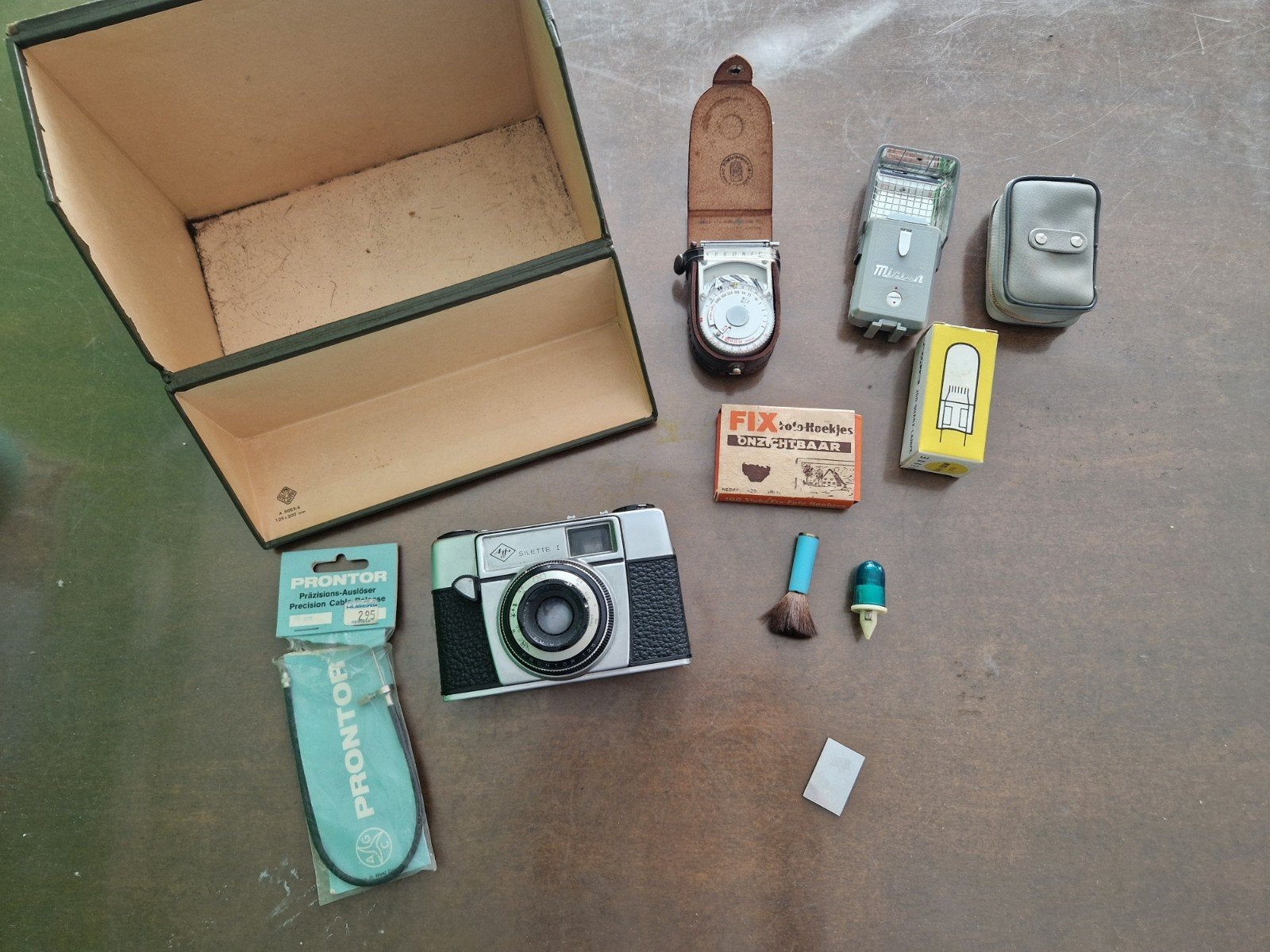 Vintage Agfa Silette 1 camera met diverse accessoires, Ophalen of Verzenden, Gebruikt, Compact, Overige Merken