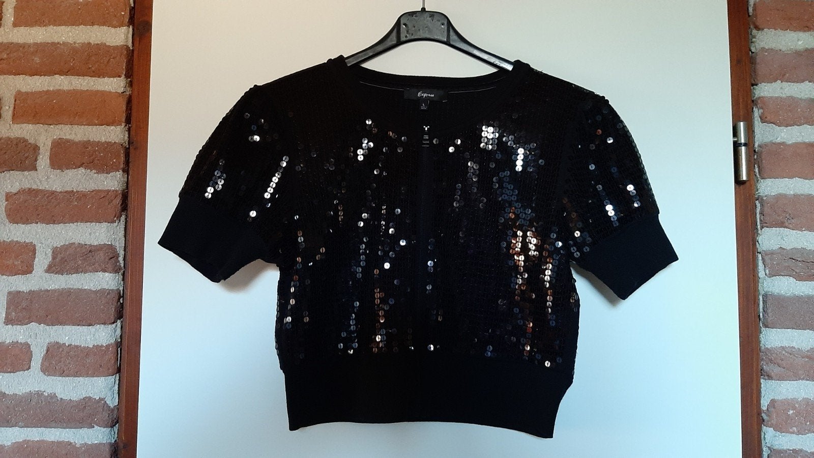 Prachtig nieuw zwart Express vestje/jasje/bolero met love, Maat 38/40 (M), Zwart, Nieuw, Ophalen of Verzenden