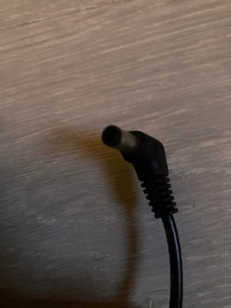 Gezocht AC / DC adapter 24v, Ophalen of Verzenden