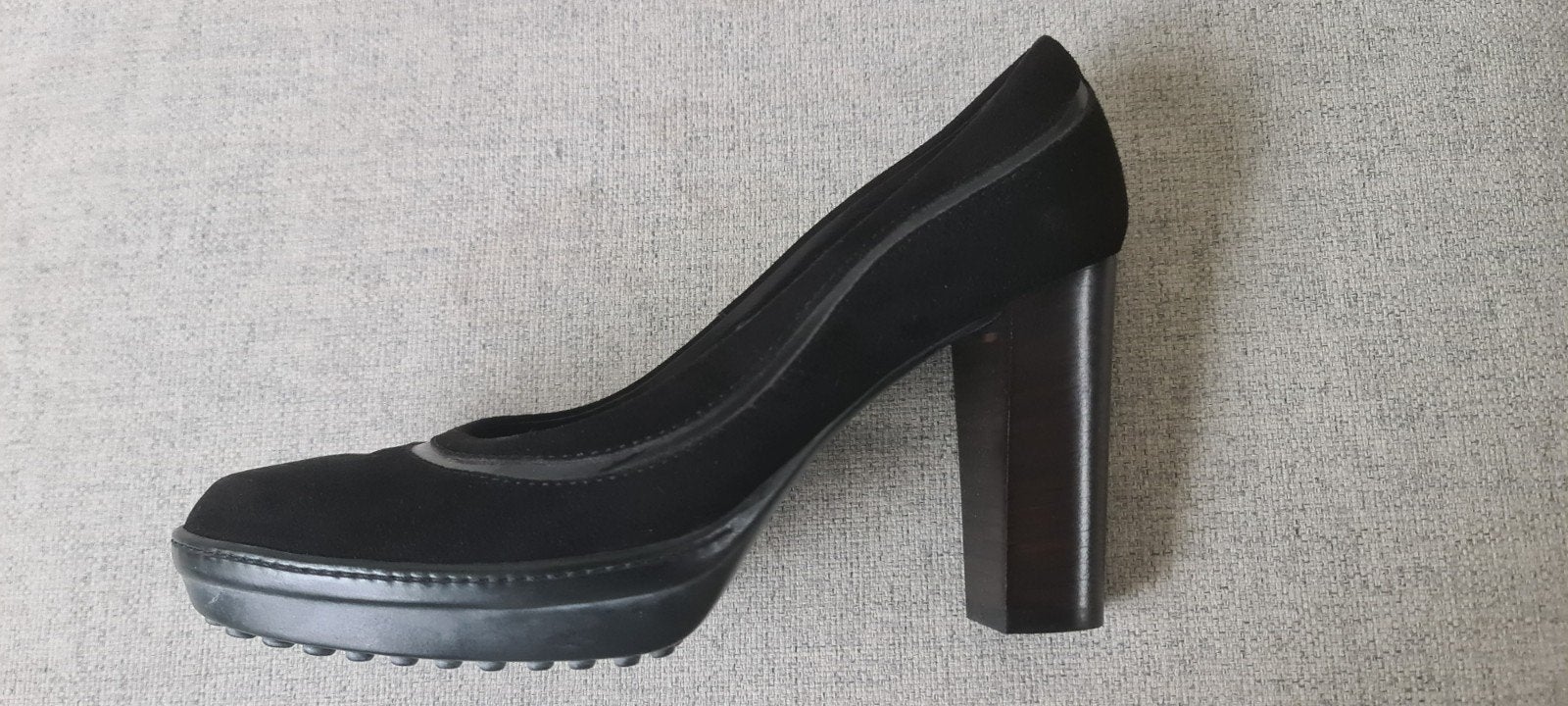 Nieuwe pumps 37,5 Tod's zwarte hakken hakschoenen suède lak, Pumps, Zwart, Nieuw, Ophalen of Verzenden