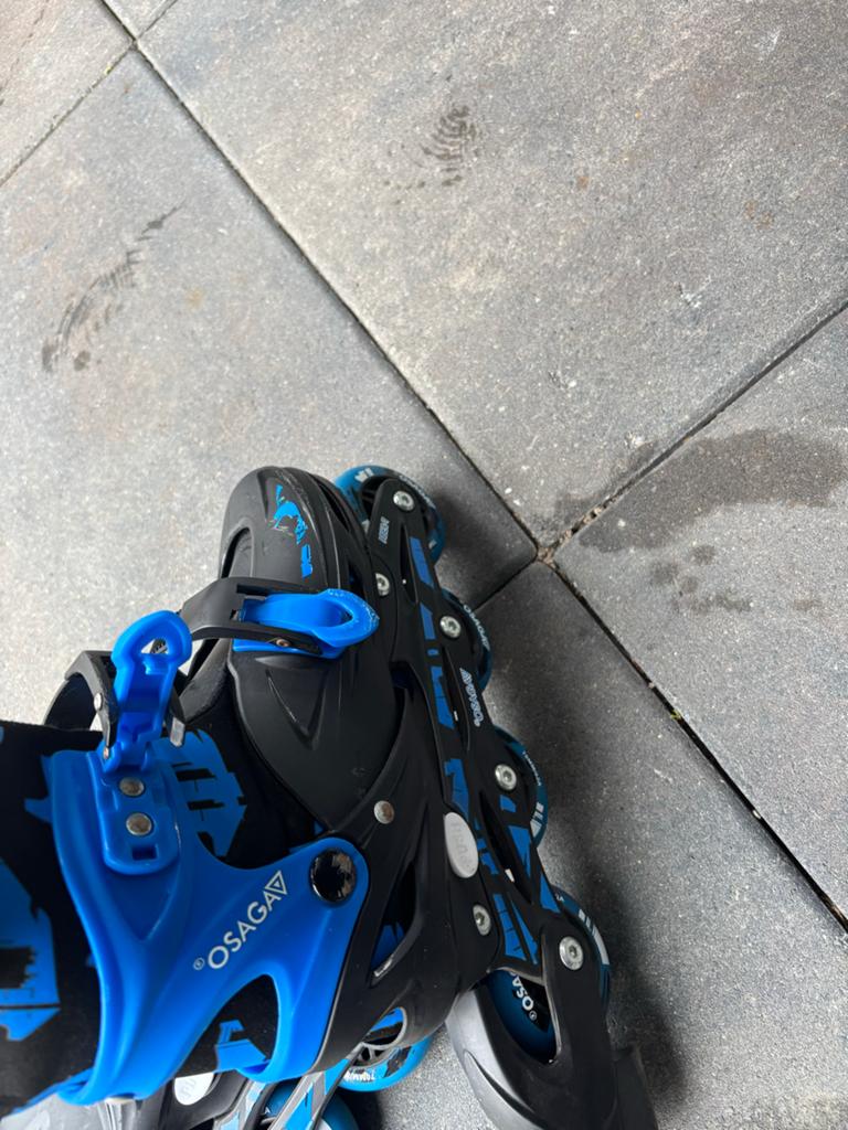 Osaga Inline Skates - Zwart/Blauw - Verstelbaar, Verstelbaar, Kinderen, Zo goed als nieuw, Inline skates 4 wielen