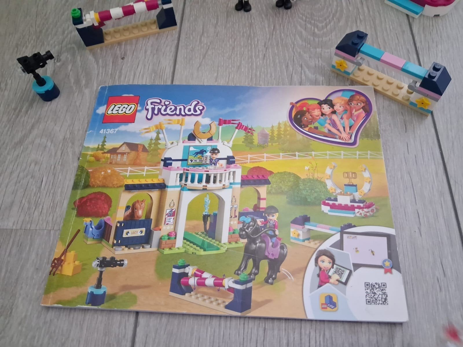 LEGO Friends 41367 Stephanie's Paardrijden Show, Ophalen of Verzenden, Zo goed als nieuw, Overige merken