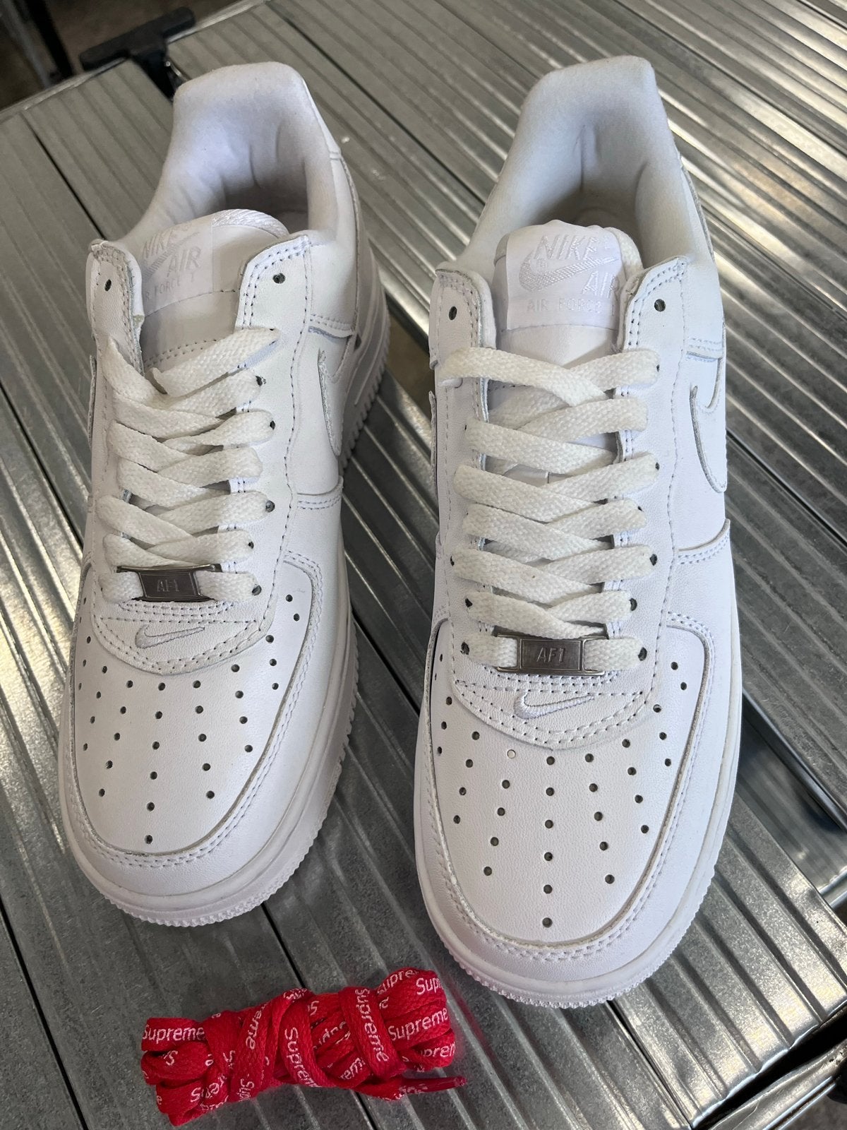 Nike Air Force 1 Low Supreme White (CU9225-100), Ophalen of Verzenden, Nieuw, Wit, Sneakers of Gympen