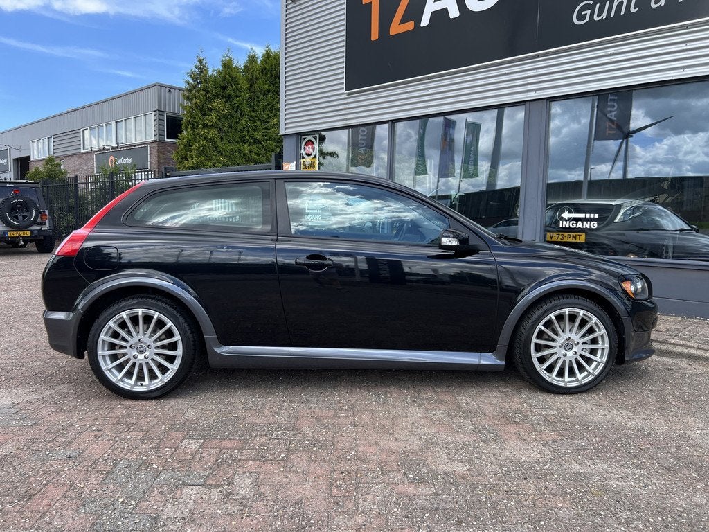 Volvo C30 2.4i Momentum (bj 2007), Auto's, Volvo, Voorwielaandrijving, Gebruikt, 700 kg, 4 stoelen