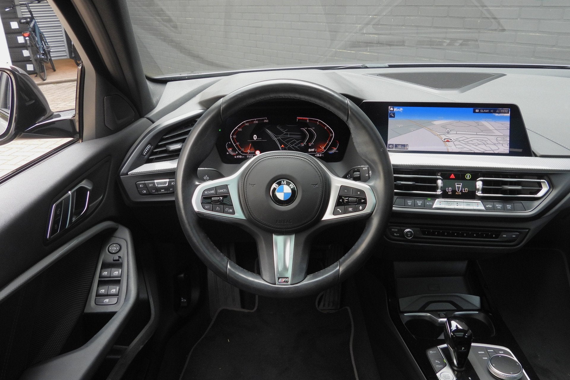 BMW 1 Serie 118i Executive Sport Line Automaat / Panoramadak, Auto's, Dealer onderhouden, 136 pk, Gebruikt, Met garantie (alle)