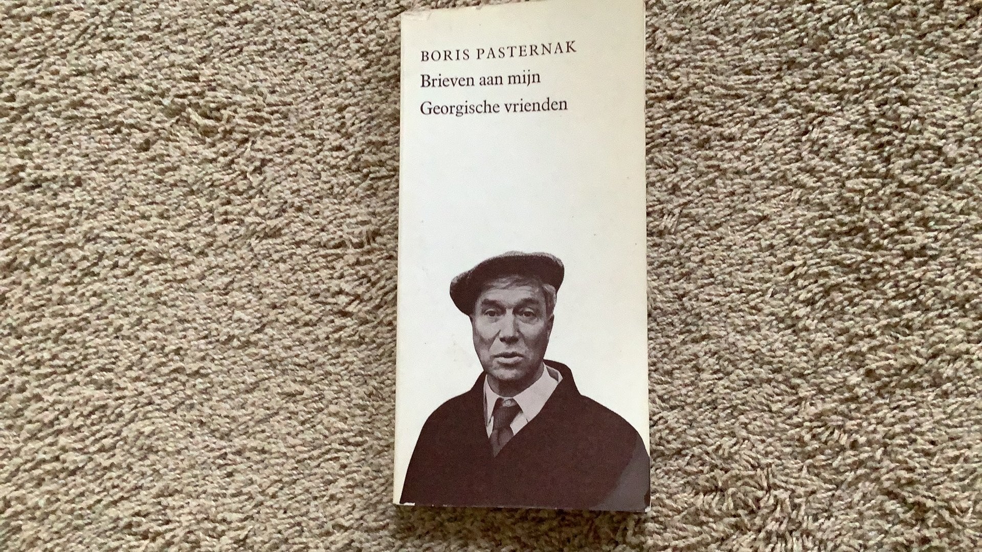 Boris Pasternak, Brieven aan mijn Georgische vrienden., Ophalen of Verzenden, Zo goed als nieuw, Nederland
