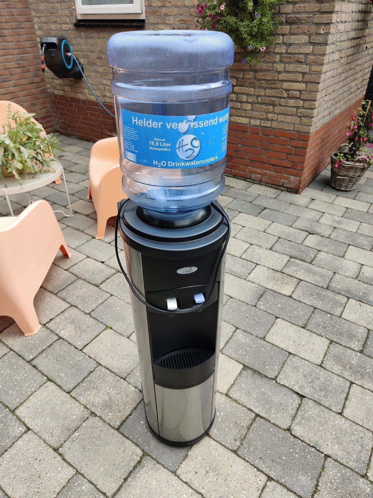 Waterkoeler met 18,9 liter waterfles, Ophalen of Verzenden