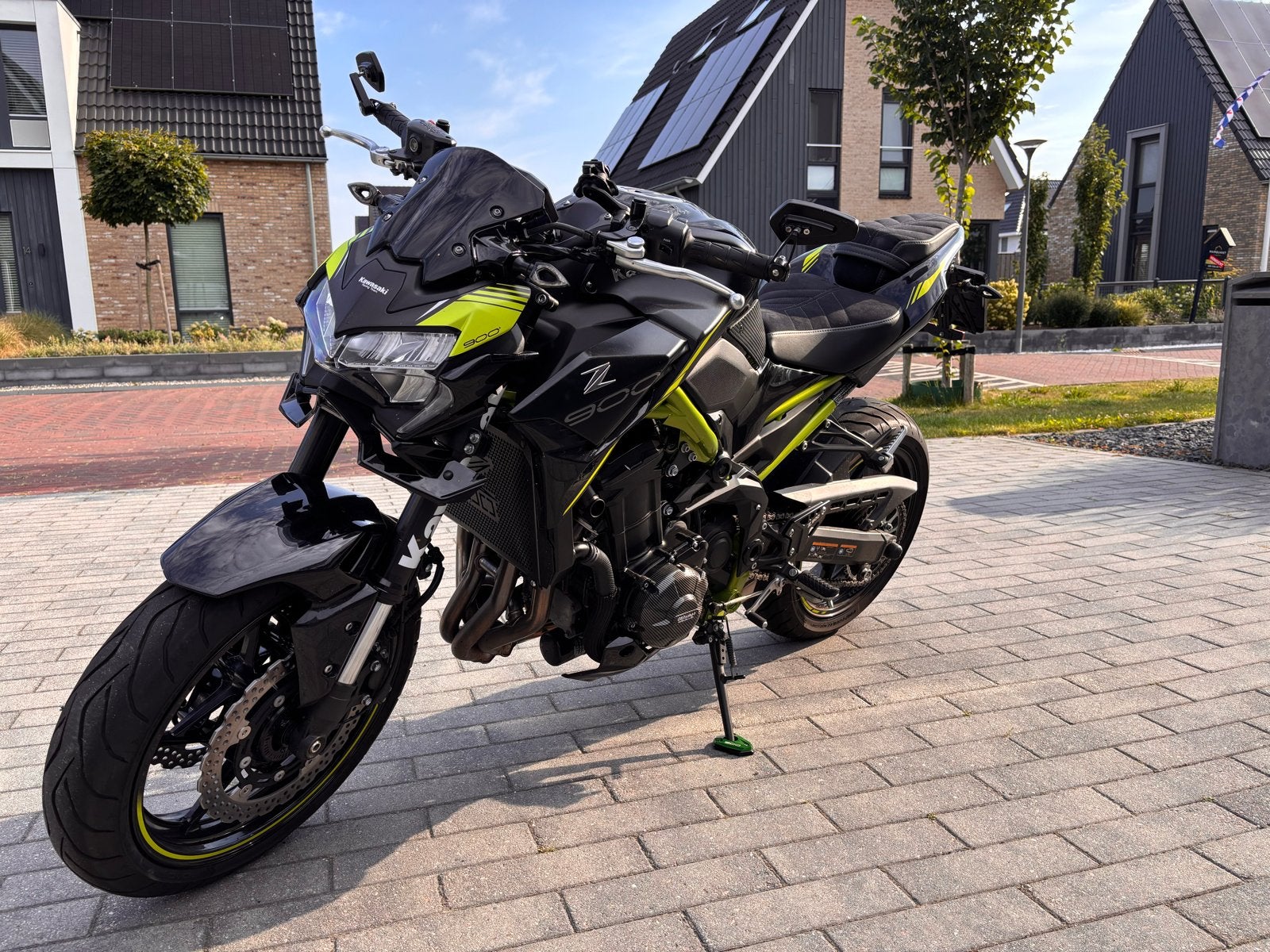 Kawasaki Z900 2023 SC Project, custom alcantara zadel, Motoren, Motoren | Kawasaki, Sportuitlaat, 4 cilinders, Motorrijbewijs A