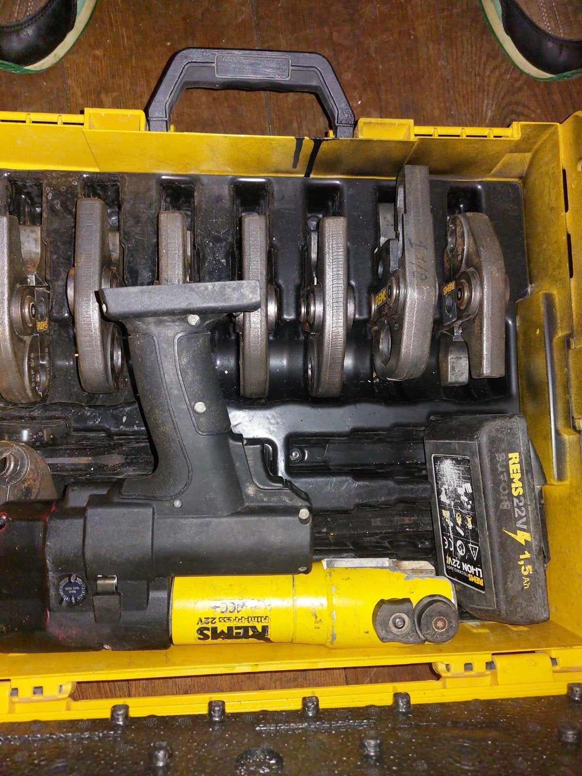 REMS Mini-Press 22V ACC met persbekken, Ophalen of Verzenden, Gebruikt