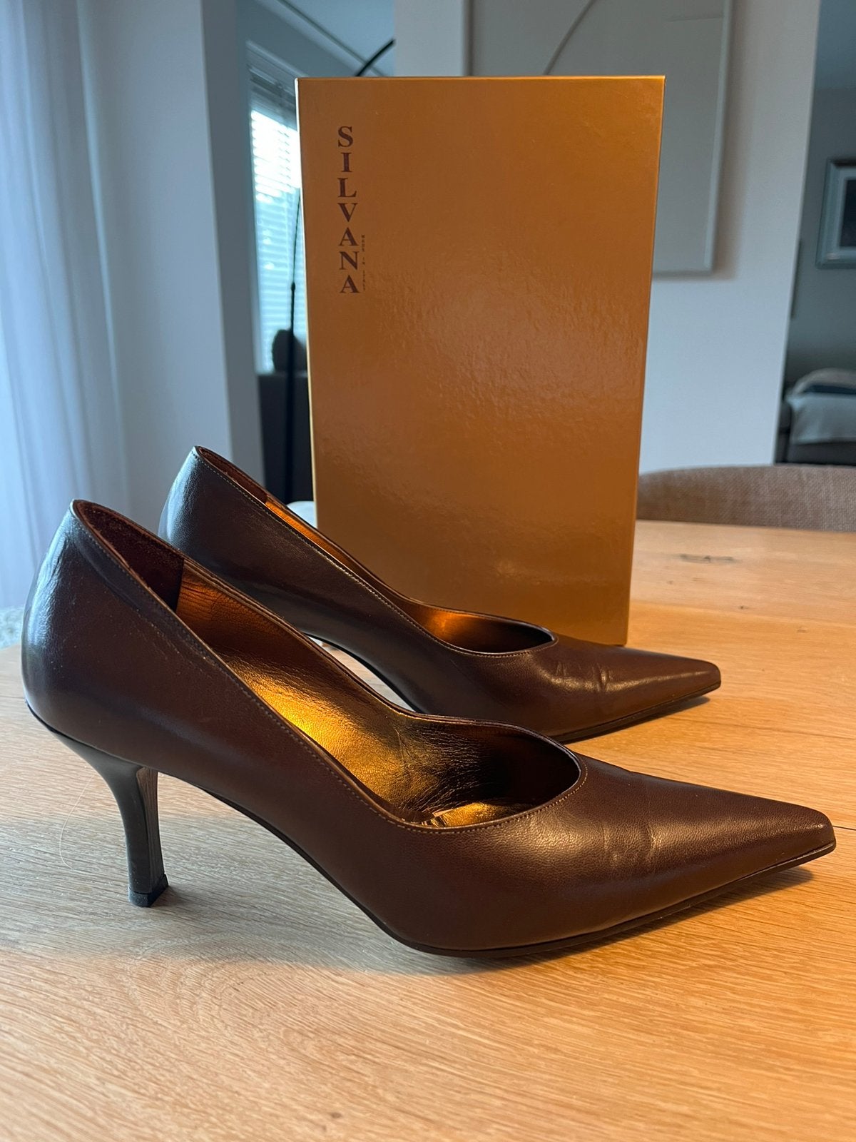 Silvana pumps. Bruine pumps hakken. Maat 40., Pumps, Bruin, Ophalen of Verzenden, Zo goed als nieuw