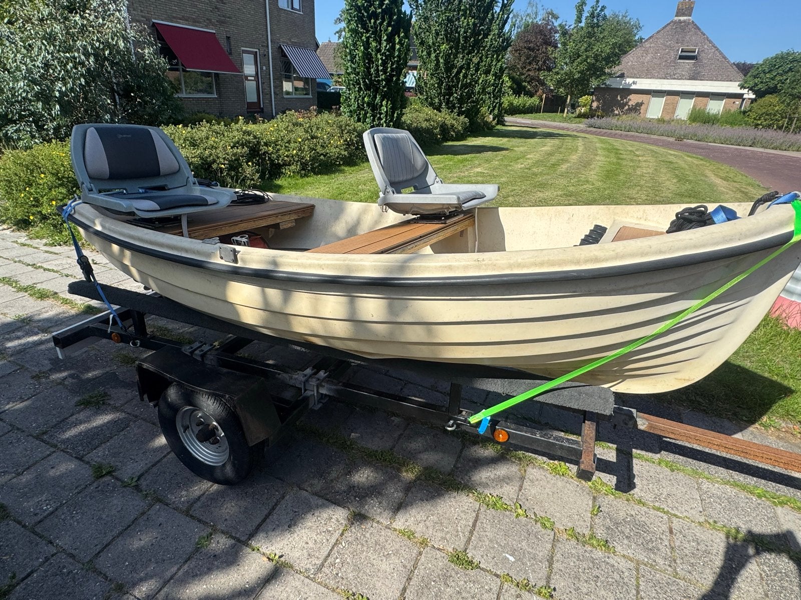Boot, Visboot met Yamaha 5pk buitenboordmotor en trailer, Ophalen of Verzenden, Gebruikt