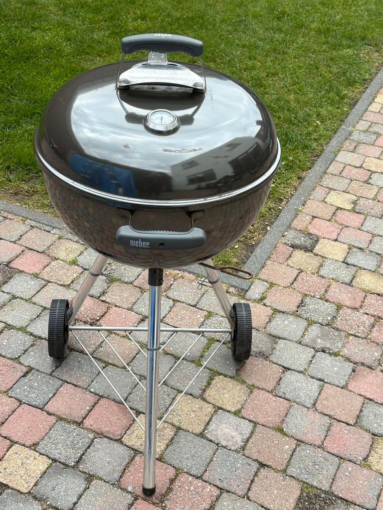 Weber Compact Kettle Houtskoolbarbecue 47 cm, Tuin en Terras, Houtskoolbarbecues, Ophalen, Zo goed als nieuw
