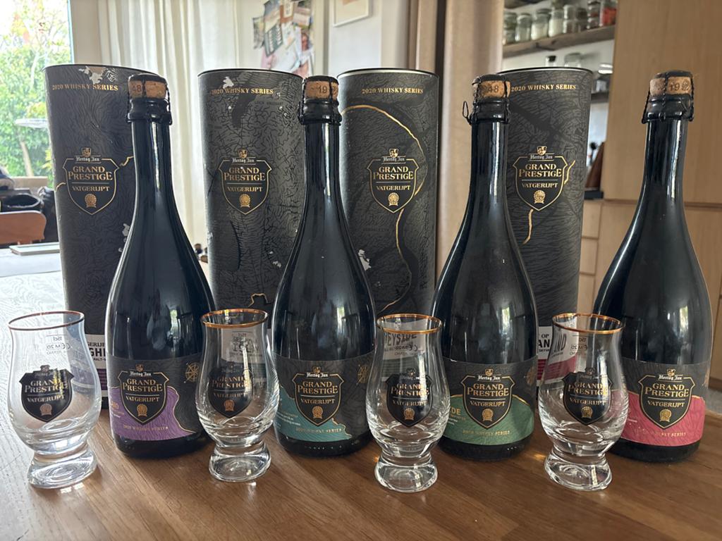 Hertog Jan Vatgerijpt 2020 complete serie incl glazen, Ophalen of Verzenden, Zo goed als nieuw, Flesje(s), Hertog Jan