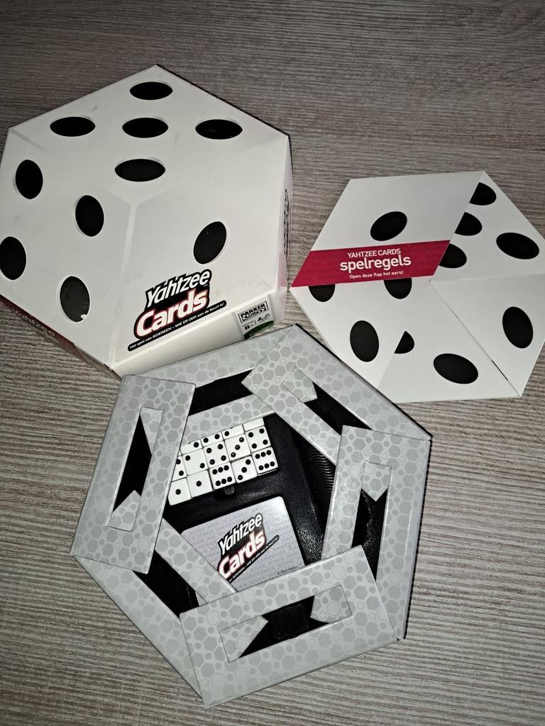 Yahtzee cards, Ophalen of Verzenden, Zo goed als nieuw