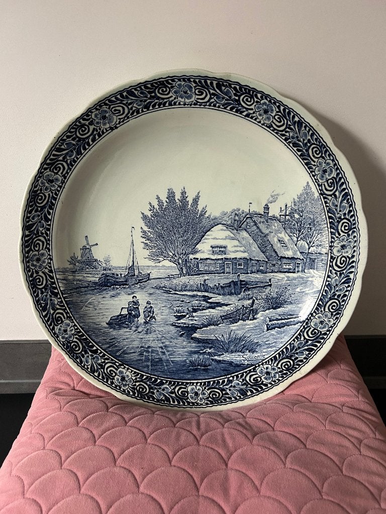 Delfts blauwe schaal, Ophalen