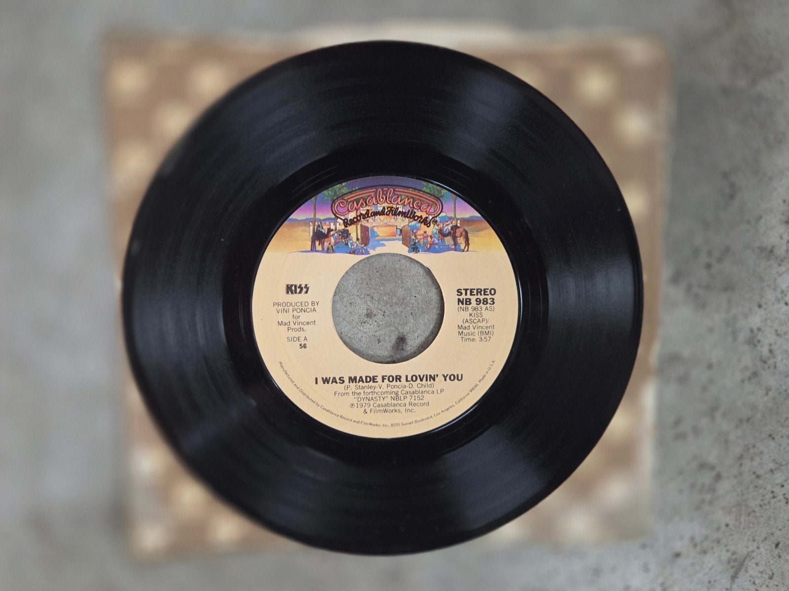 Kiss - I Was Made For Lovin' You / Hard Times 7 inch vinyl, Cd's en Dvd's, Gebruikt, 7 inch, Ophalen of Verzenden, EP