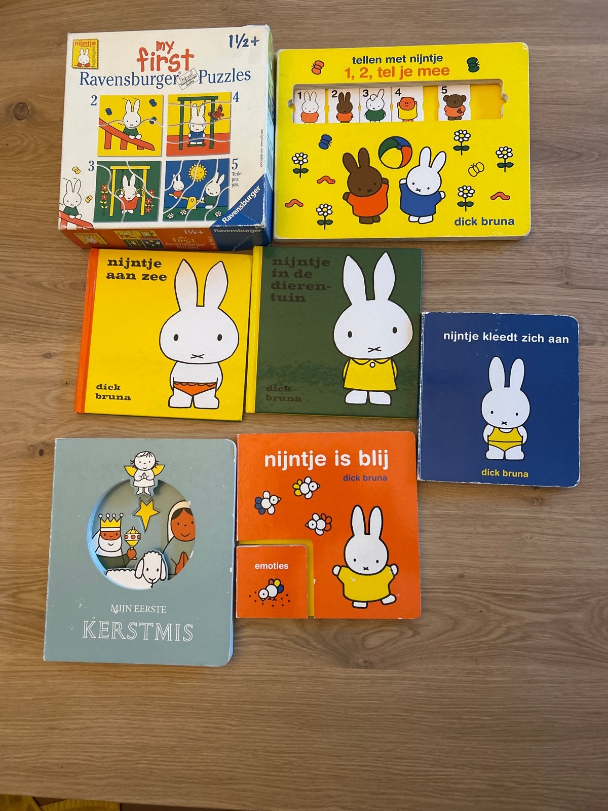 Nijntje boeken en puzzel set, Boeken, Kinderboeken | Baby's en Peuters, Ophalen of Verzenden, Gelezen, Uitklap-, Voel- of Ontdekboek