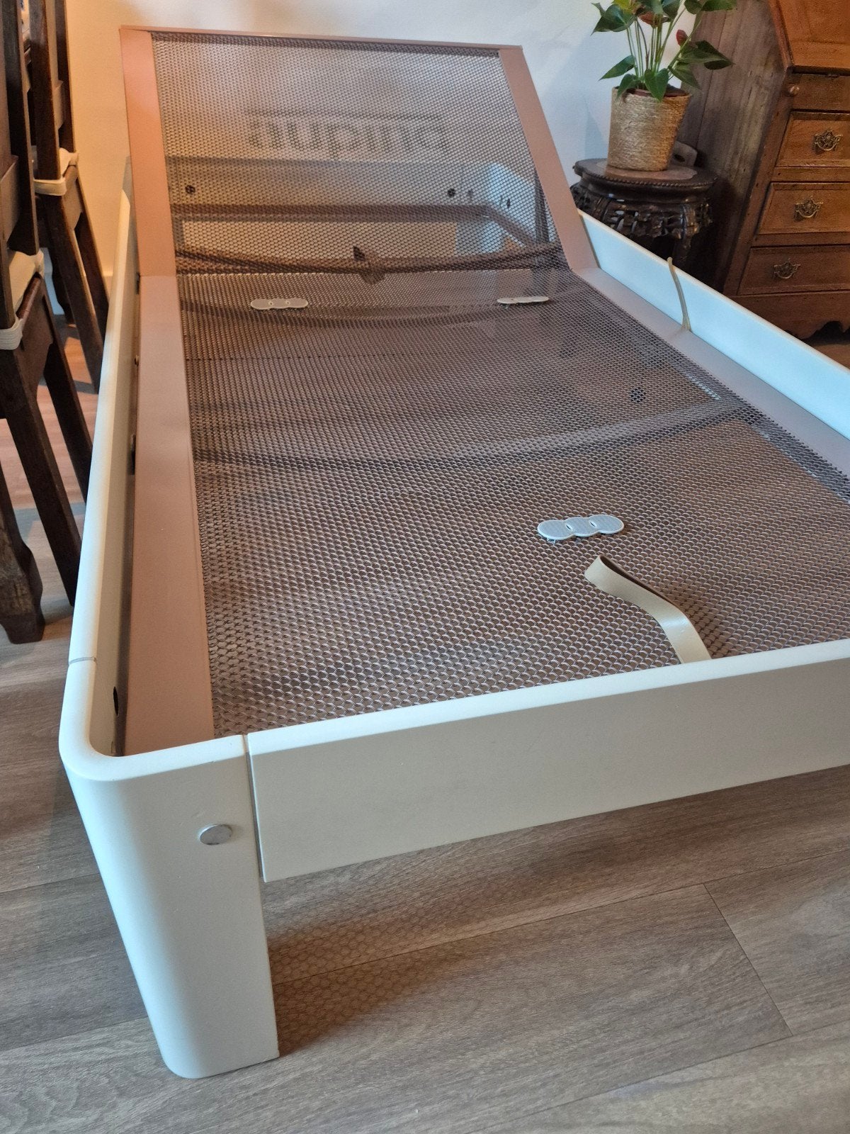 Auping Auronde 100 x 200, handmatig verstelbaar met koord, Ophalen, 90 cm, Eenpersoons, Wit