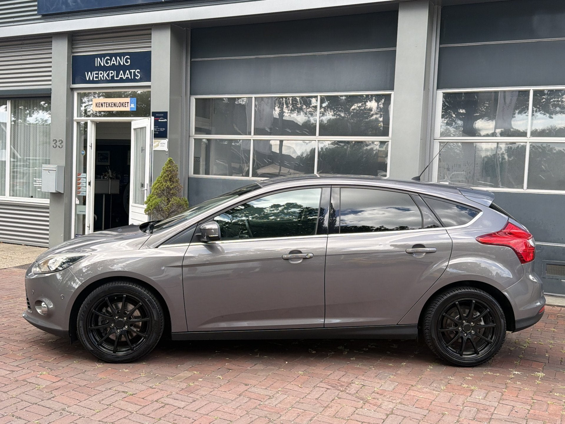 Ford Focus 1.6 EcoBoost Titanium Pdc,Navi,17Inch,Cv Bj 2014, Stof, Gebruikt, Zwart, 4 cilinders