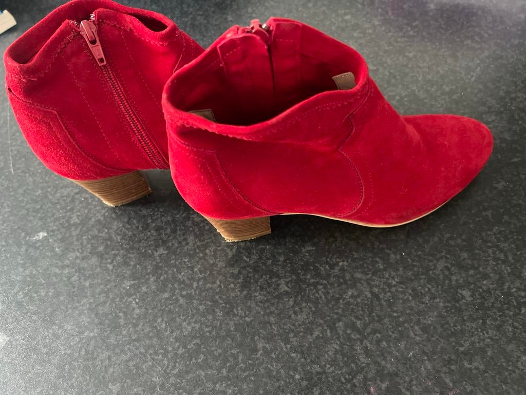Rode enkellaarsjes, Ophalen of Verzenden, Zo goed als nieuw, Rood, Lage of Enkellaarzen