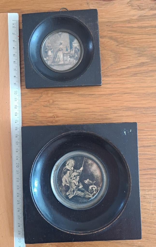 Twee oude  kleine schilderijtjes, Antiek en Kunst, Ophalen of Verzenden