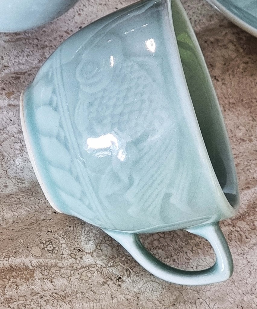2 x vintage Chinees, met vissen.celadon kop & schotels, Ophalen of Verzenden