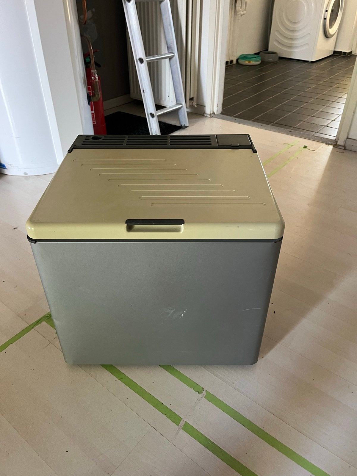 Tristar Cool 40 Absorptie Koelbox - Ideaal voor Camping, Ophalen, Minder dan 85 cm, Minder dan 75 liter, 45 tot 60 cm