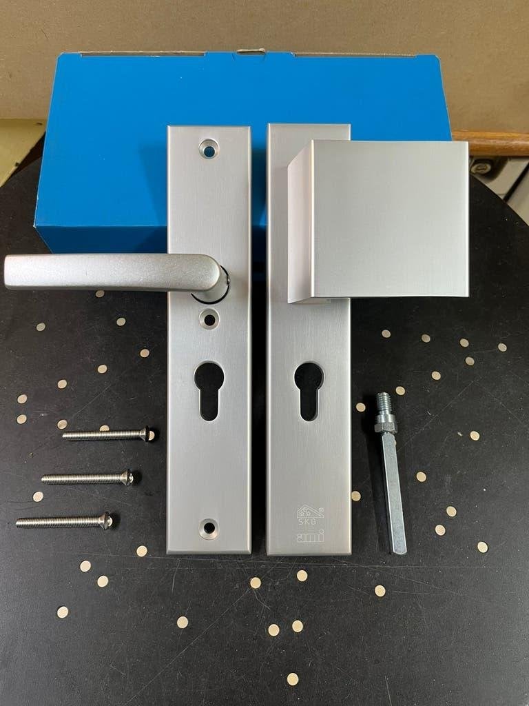 Ami Veiligheidsbeslag PC55 Duwer-Kruk F1 SKG 3 NIEUW, Zilver, Overige thema's, Nieuw, Overige merken