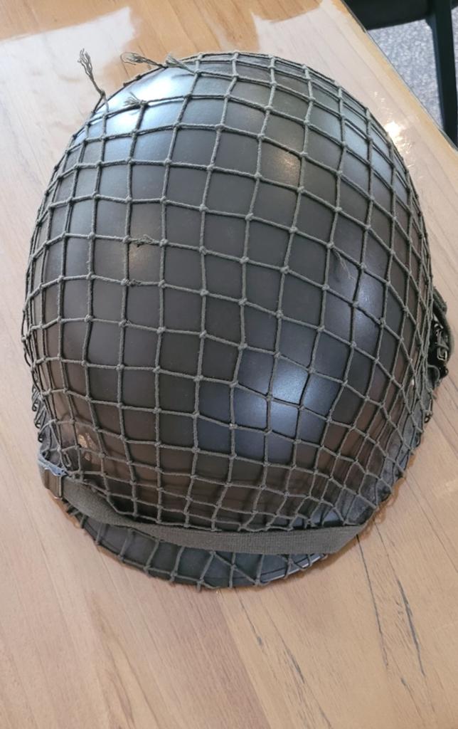 Legerhelm ., Verzamelen, Militaria | Algemeen, Ophalen of Verzenden, Landmacht, Nederland, Helm of Baret