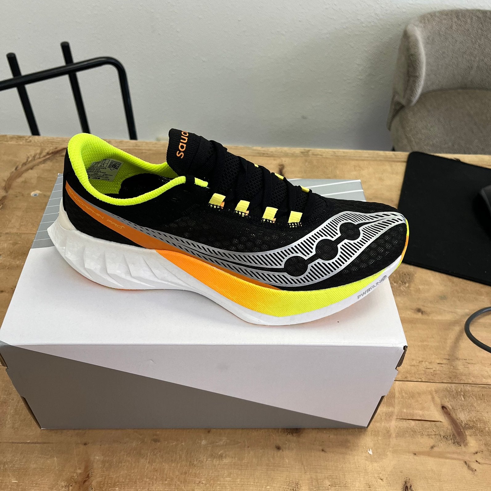 Saucony M Endorphin Pro 4 / 42, Sport en Fitness, Loopsport en Atletiek, Hardloopschoenen, Nieuw, Hardlopen, Saucony