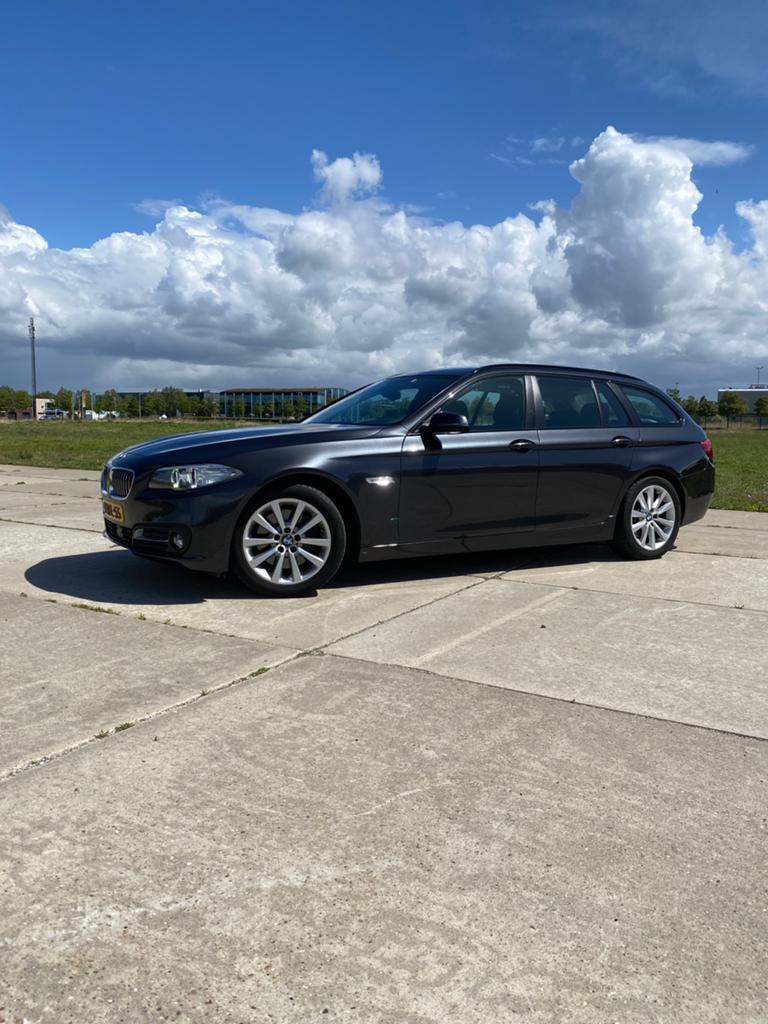 BMW 5-Serie 528I 180KW Touring High Executive., Auto's, BMW, Particulier, 5-Serie, ABS, Adaptive Cruise Control, Airbags, Airconditioning