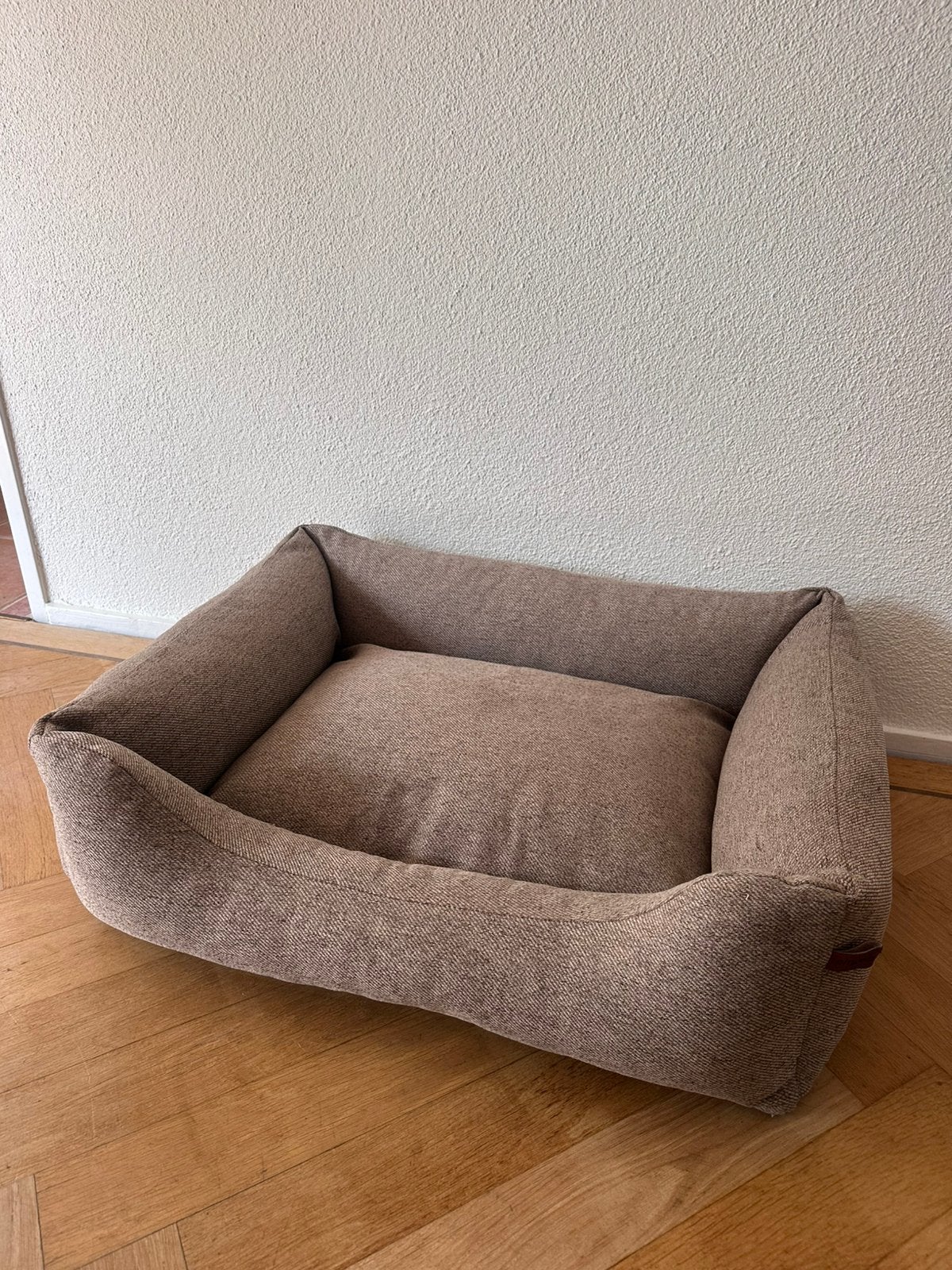 Hondenmand bruin 75 cm breed, Dieren en Toebehoren, Hondenmanden, Ophalen, Zo goed als nieuw, Riet