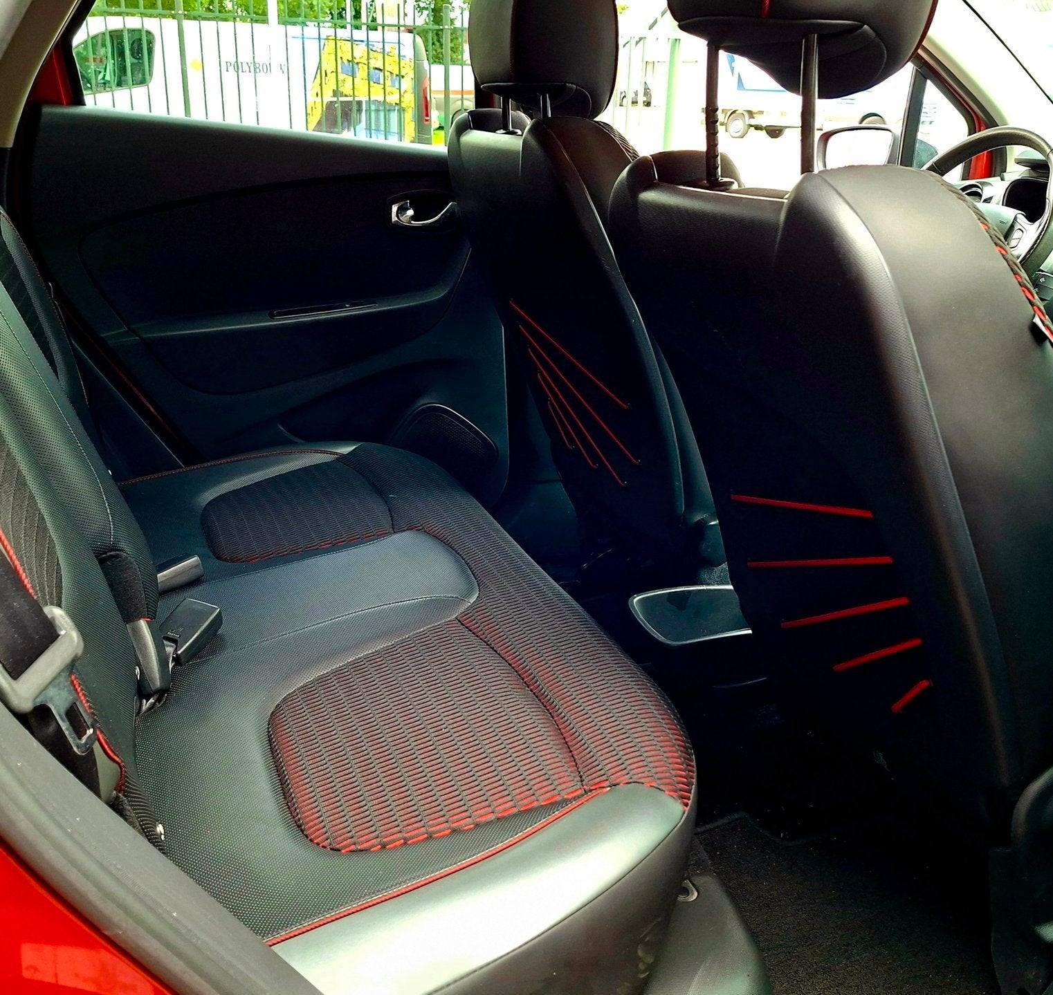 Foto 17 van Renault Captur 1.2 TCe Xmod Autom Navi Camera Pdc Clima