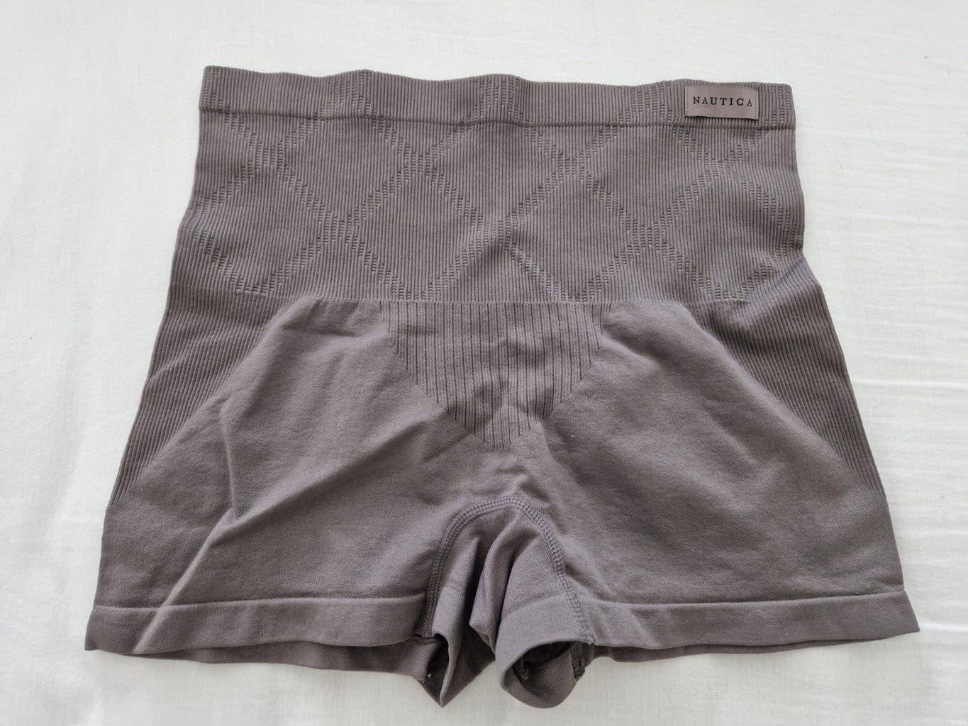 Nautica. Corrigerende shorts. Nieuw. Taupe. XL., Nautica, Ophalen of Verzenden, Overige kleuren, Broekje of Short
