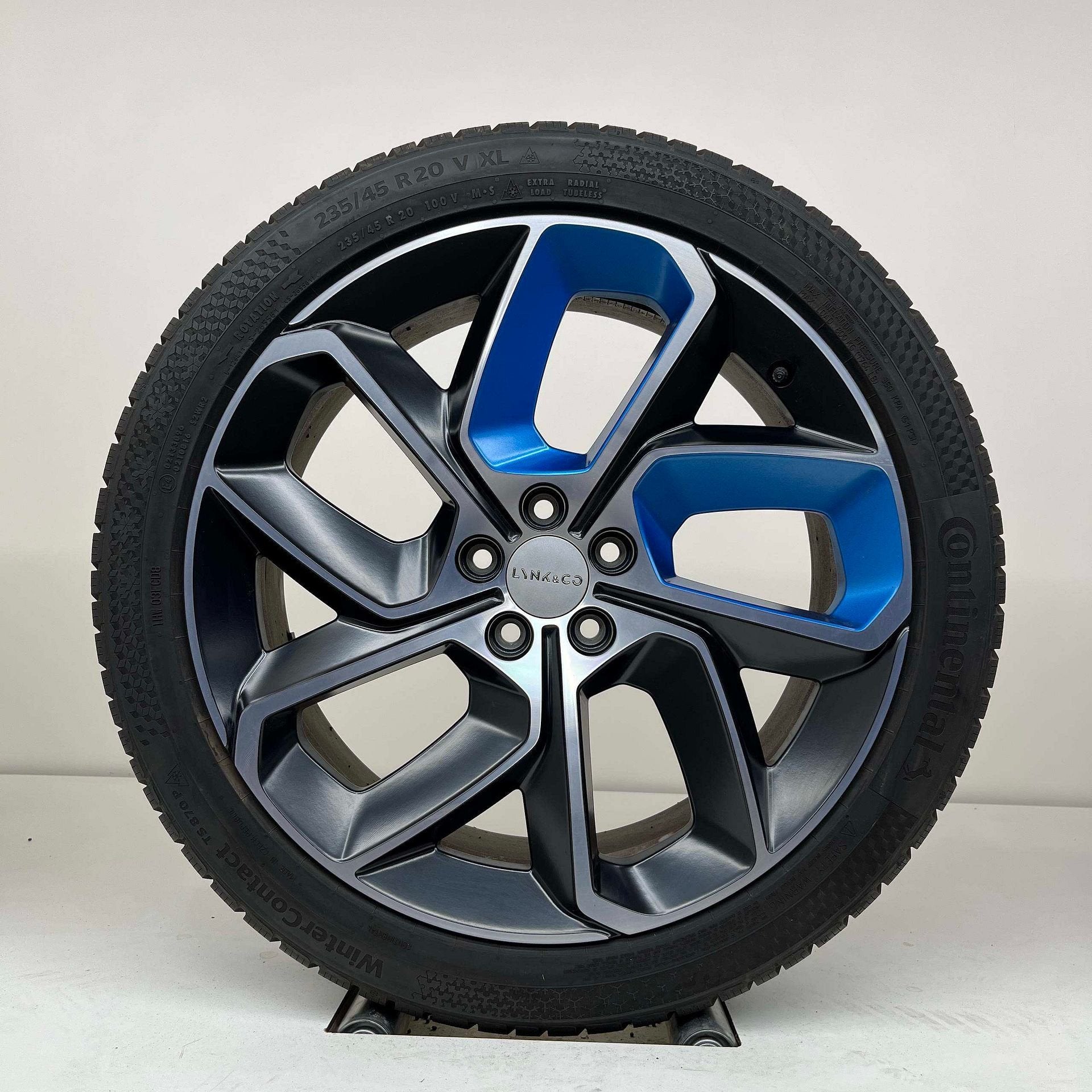 Lynk en Co 01 - 20 inch - winterbanden, Gebruikt, Banden en Velgen, 235 mm, Personenwagen