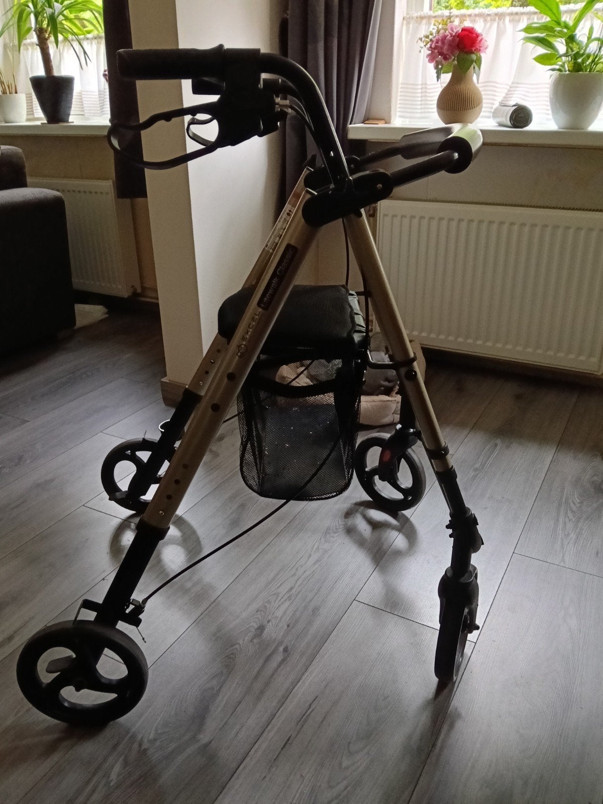 Rollator Excel litewalk classic., Ophalen