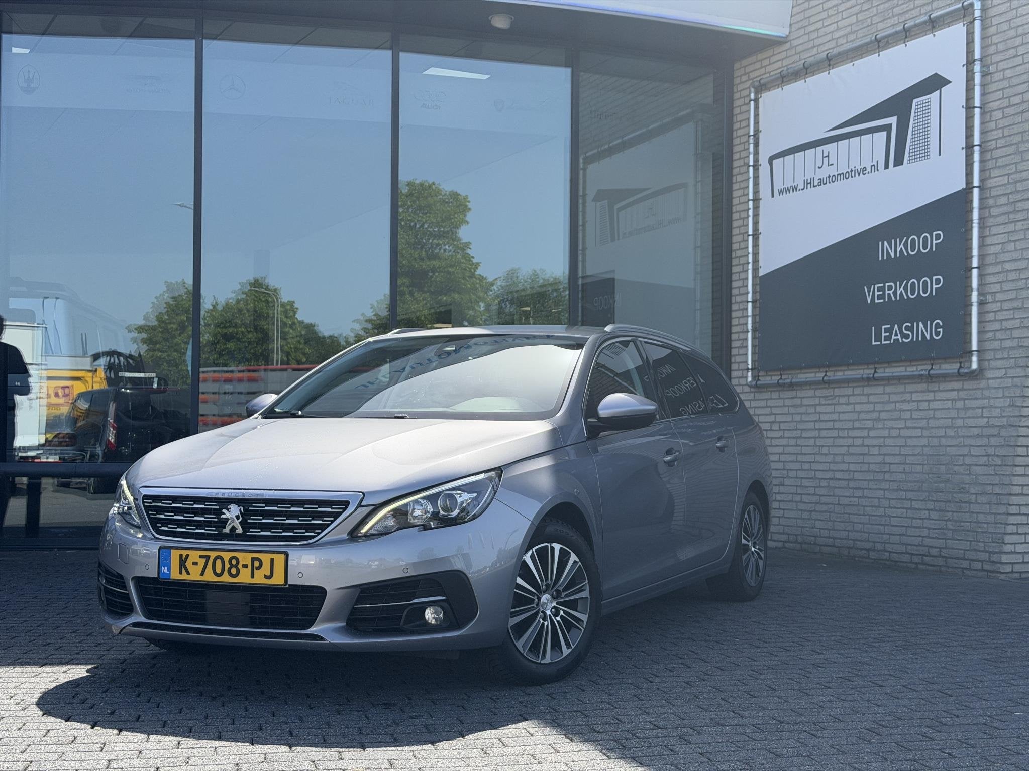 Peugeot 308 SW 1.2 Allure*ECC*ACC*NAVI*CAM*CARPLAY*, Auto's, Voorwielaandrijving, Gebruikt, Euro 6, 1199 cc
