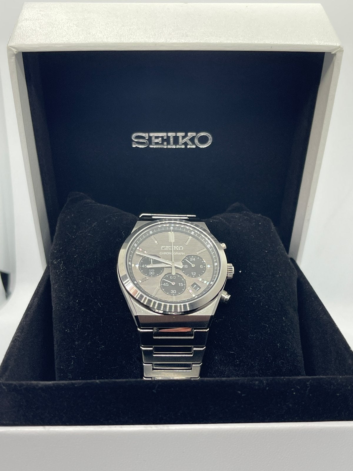 Seiko Chronograph SSB455P1 Nieuwstaat Complete set, Staal, Polshorloge, Ophalen of Verzenden, Zo goed als nieuw