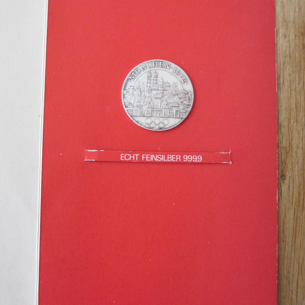 Zilveren penning uitgegeven ter herinnering spelen 1972., Postzegels en Munten, Penningen en Medailles, Ophalen of Verzenden, Zilver