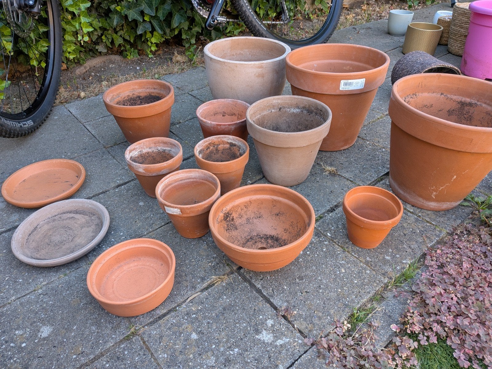Grote verzameling terracotta potten in diverse maten, Ophalen, Gebruikt, Rond, Balkon