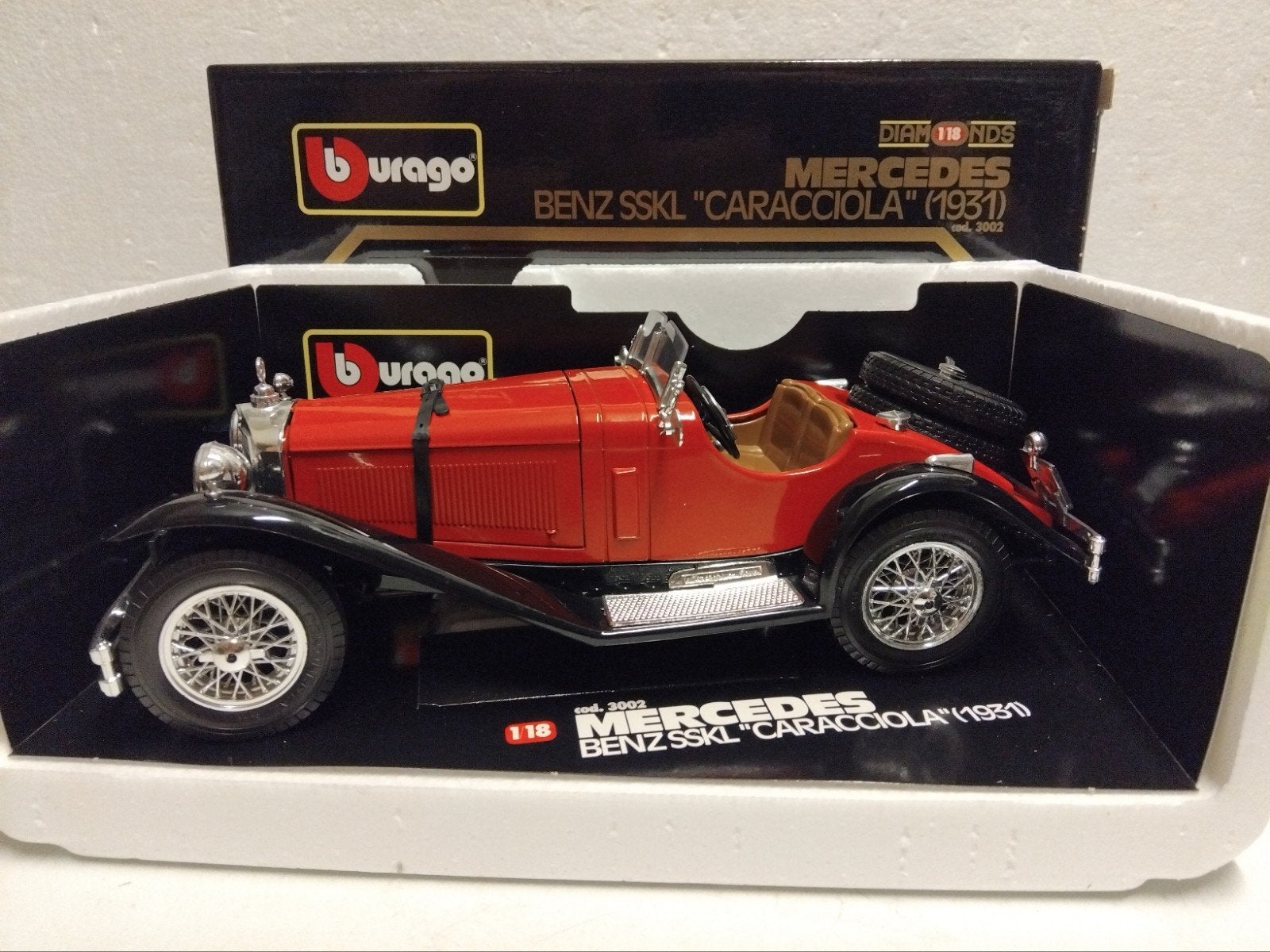 Mercedes Benz SSKL ' CARACCIOLA ' red 1931 Bburago 1:18 KRD, Ophalen of Verzenden, Zo goed als nieuw, Auto, Overige merken