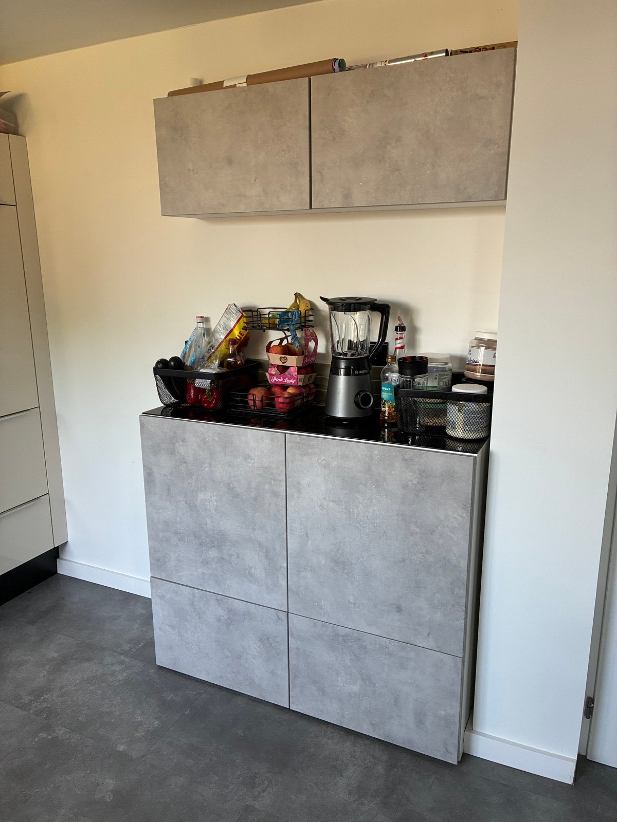 Ikea Besta Kasten Meubels met Kallviken deuren en glazen bla, Ophalen, Gebruikt, 150 tot 200 cm, Glas