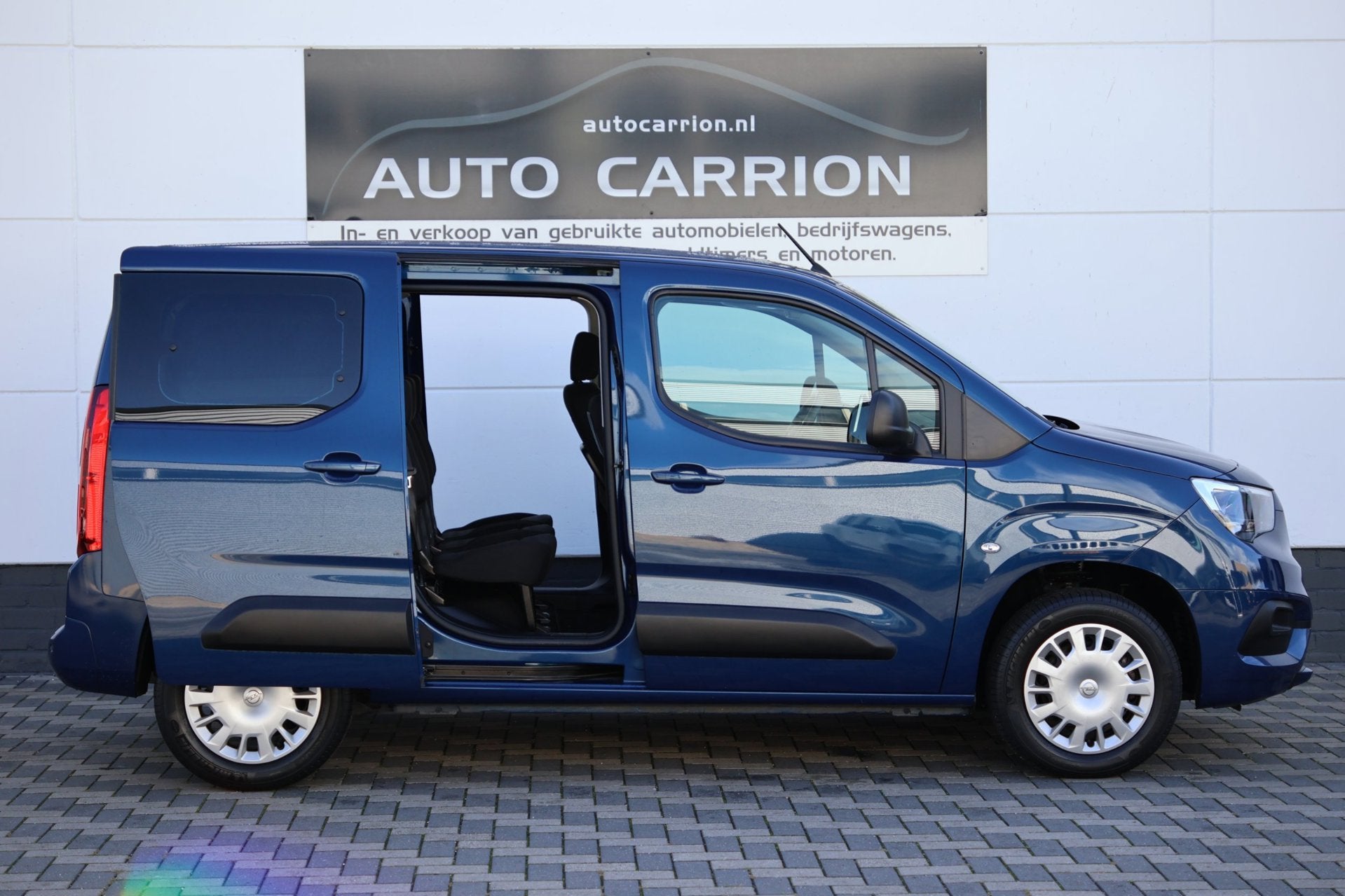 Opel Combo Tour 1.2 Turbo 110PK Carplay Camera 1ste Eig BTW, Auto's, Voorwielaandrijving, Dealer onderhouden, Stof, Gebruikt