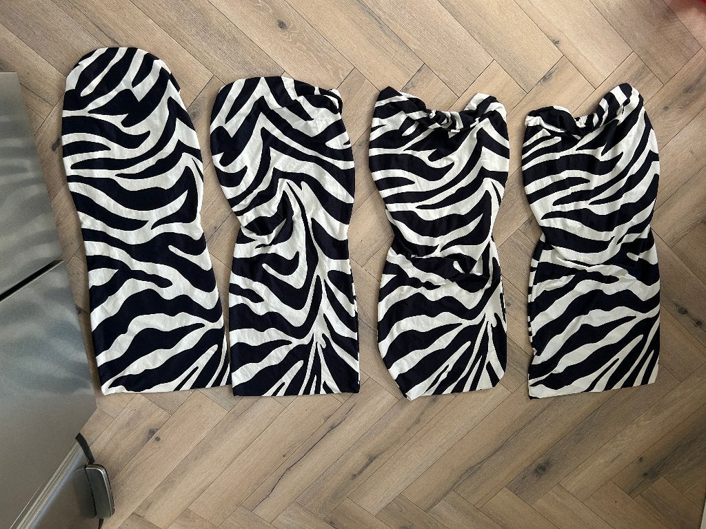 4 x stoelhoezen zebraprint, Huis en Inrichting, Stoelen, Zwart, Ophalen of Verzenden, Zo goed als nieuw, Vier