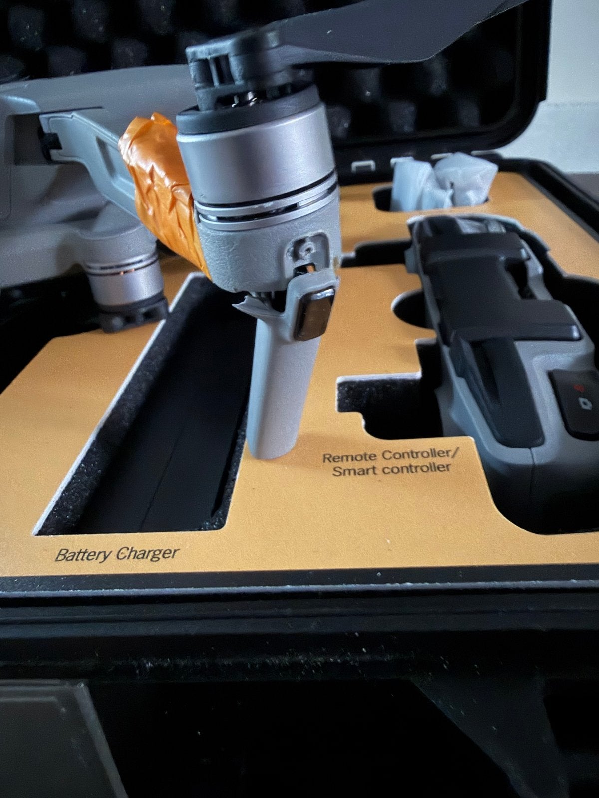 DJI Mavic Air 2 met gebroken poot in HPRC2400 koffer, 250 tot 900 gram, 30 tot 45 minuten, Cameradrone, 5 tot 10 kilometer