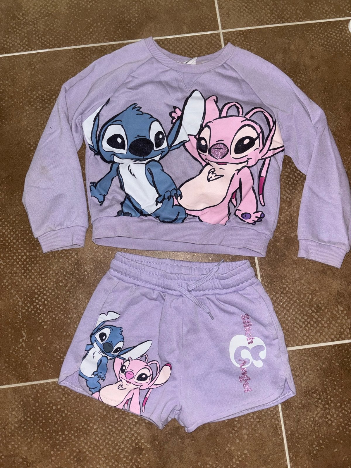 Stitch & Angel sport set maat 122, Ophalen of Verzenden, Gebruikt, Meisje, Setje